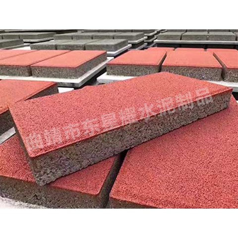 現(xiàn)在正值夏季多雨，園林透水磚鋪設(shè)迫在眉睫！