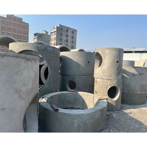 曲靖混凝土井筒的壁厚設(shè)計，是依據(jù)哪些具體參數(shù)和實際需求來確定的？